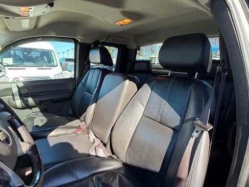 Used 2008 Chevrolet Silverado 1500 LT w/ Power Pack Plus image 11