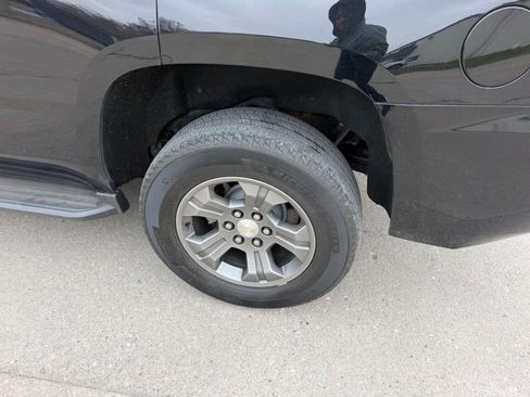 Used 2018 Chevrolet Tahoe LS w/ Enhanced Driver Alert Package image 6