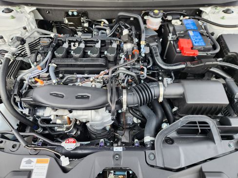 Certified 2025 Honda Accord SE image 18