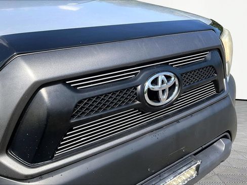 Used 2012 Toyota Tacoma 4x4 Regular Cab image 34