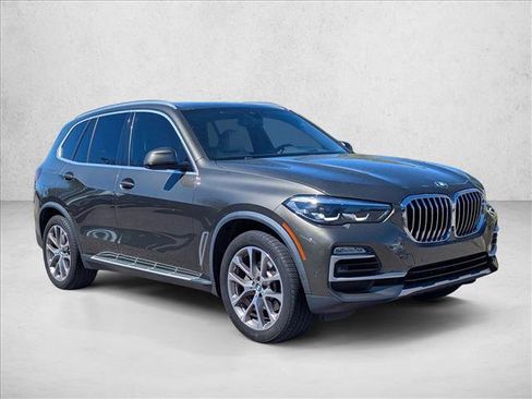 Used 2021 BMW X5 sDrive40i w/ Premium Package image 3