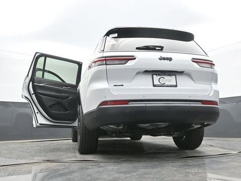 New 2026 Jeep Grand Cherokee L 4WD image 69