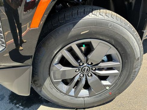 New 2026 Nissan Frontier SV w/ All-Weather Content Package AWD/4WD image 8