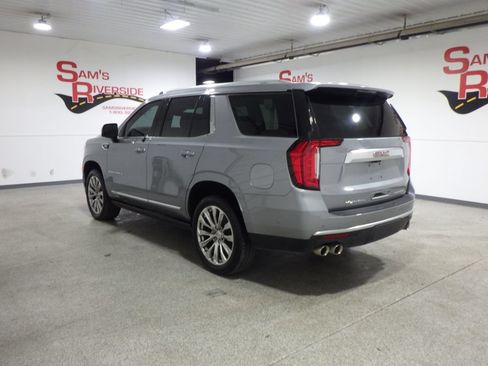 Used 2024 GMC Yukon Denali w/ Denali Reserve Package AWD/4WD image 2