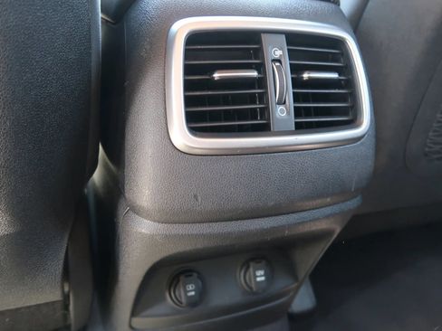 Used 2019 Kia Sorento S AWD/4WD image 63