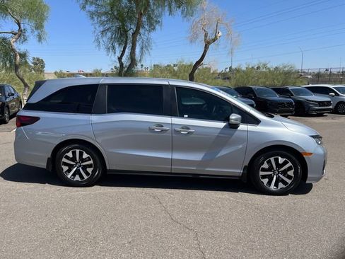 Certified 2025 Honda Odyssey EX-L image 25