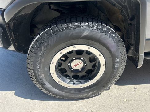 Used 2013 Toyota FJ Cruiser 4WD w/ Trail Teams Special Edition image 15
