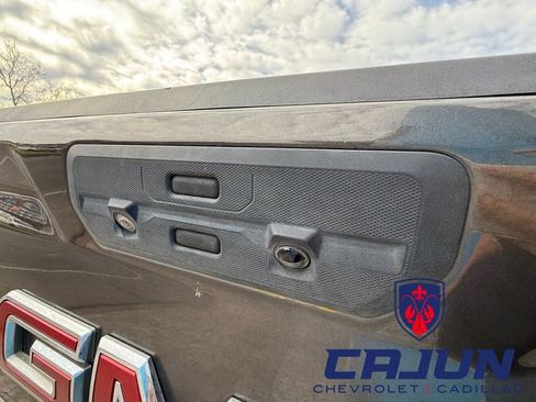 Used 2019 GMC Sierra 1500 SLT RWD image 22