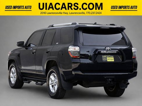 Used 2023 Toyota 4Runner SR5 Premium w/ Moonroof Package RWD image 9