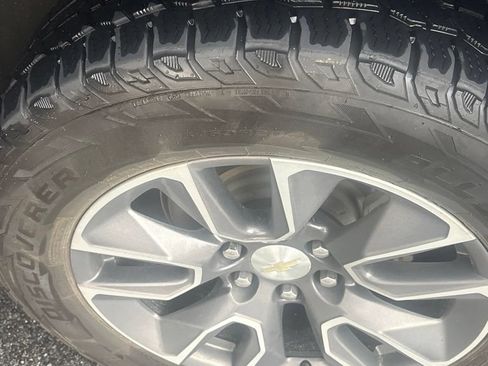 Used 2022 Chevrolet Tahoe LT RWD image 14