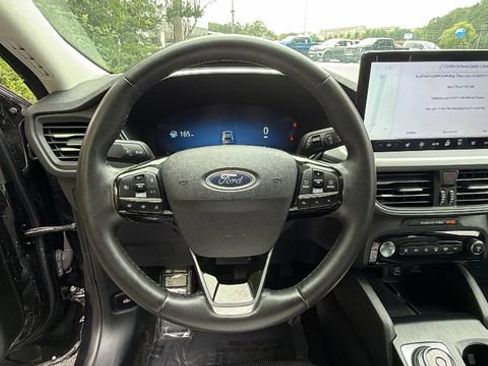 Certified 2024 Ford Escape Platinum AWD/4WD image 26