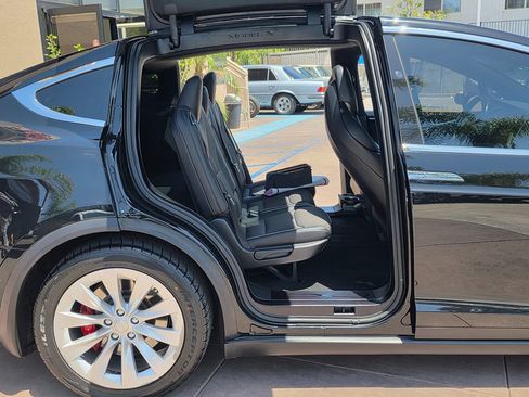 Used 2017 Tesla Model X P100D AWD/4WD image 19