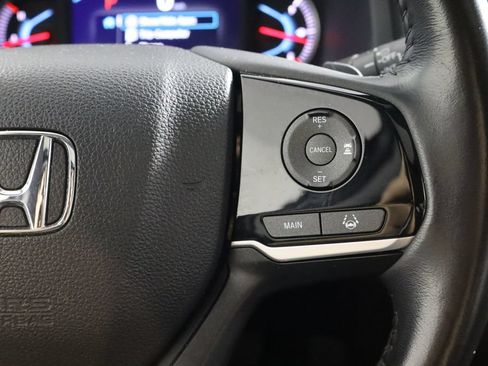 Used 2022 Honda Pilot Touring image 10