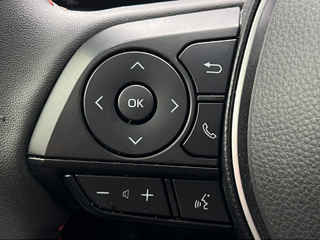 Used 2026 Toyota Corolla SE FWD image 19
