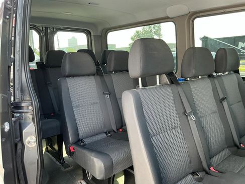 Used 2013 Freightliner Sprinter 2500 RWD image 18