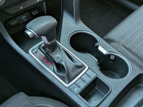 Used 2020 Kia Sportage LX w/ LX Popular Package image 16