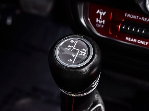 Used 2023 Jeep Wrangler Unlimited Rubicon 4xe AWD/4WD image 31