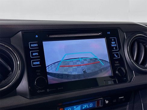 Used 2017 Toyota Tacoma TRD Sport image 23