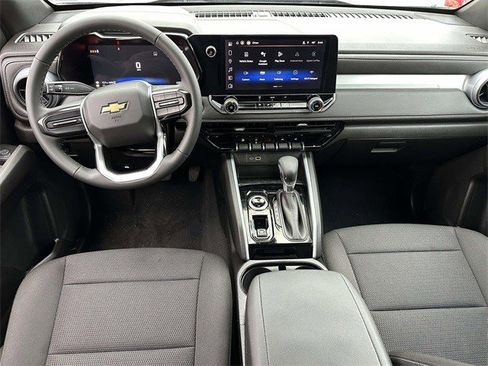 Certified 2024 Chevrolet Colorado LT image 17