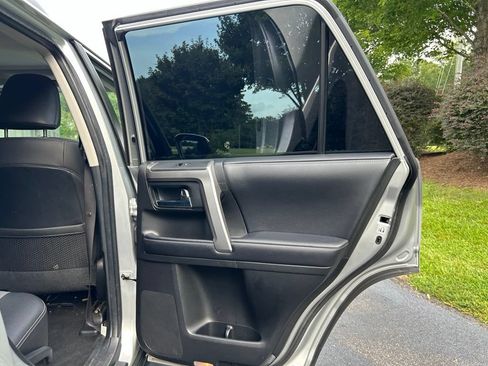 Used 2019 Toyota 4Runner SR5 Premium AWD/4WD image 61