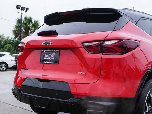 Used 2022 Chevrolet Blazer RS w/ Enhanced Convenience Package FWD image 5