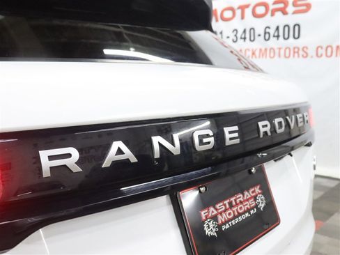 Used 2019 Land Rover Range Rover Velar S AWD/4WD image 12