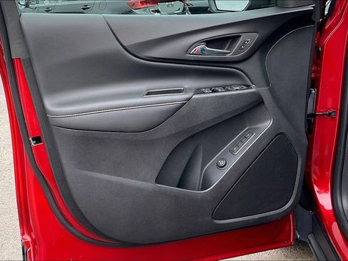 Used 2024 Chevrolet Equinox Premier w/ LPO, Floor Liner Package image 22