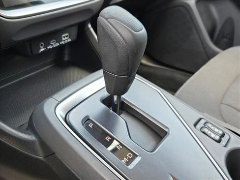 Used 2025 Subaru Crosstrek 2.0i Premium image 12