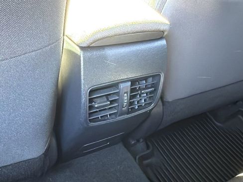 Used 2023 Toyota Corolla Cross LE image 15