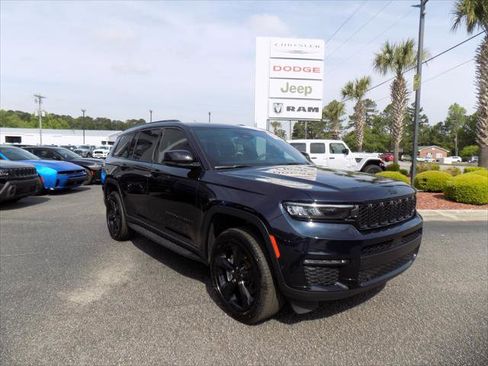 Certified 2024 Jeep Grand Cherokee L Limited w/ Luxury Tech Group II image 1