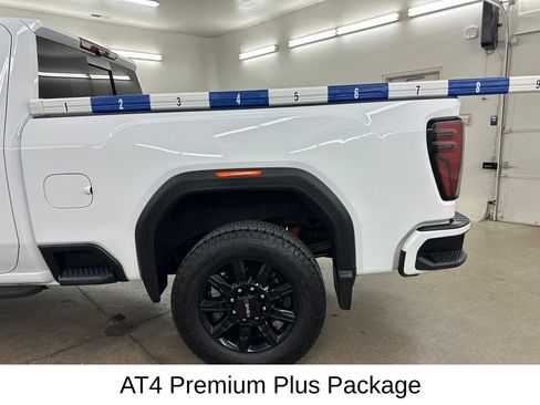 Used 2025 GMC Sierra 2500 AT4 w/ AT4 Premium Plus Package AWD/4WD image 17
