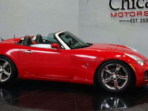 Used 2008 Pontiac Solstice GXP w/ Premium Package RWD image 14