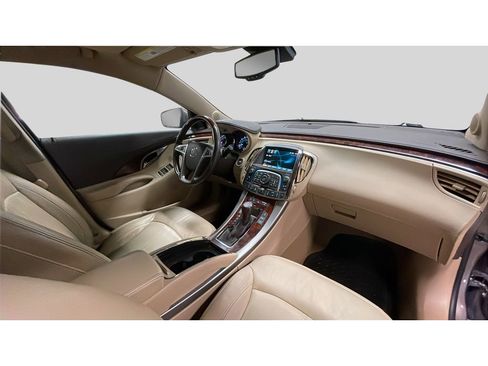 Used 2012 Buick LaCrosse Touring image 18
