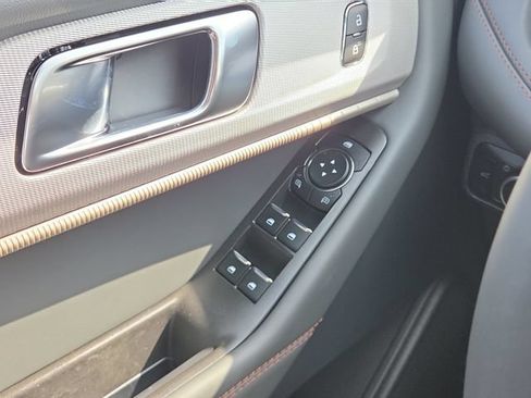 New 2026 Ford Explorer Active w/ Active Comfort Package AWD/4WD image 11