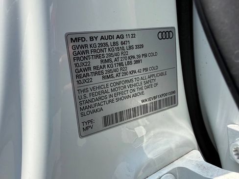 Used 2023 Audi Q8 Premium Plus w/ Premium Plus Package AWD/4WD image 38