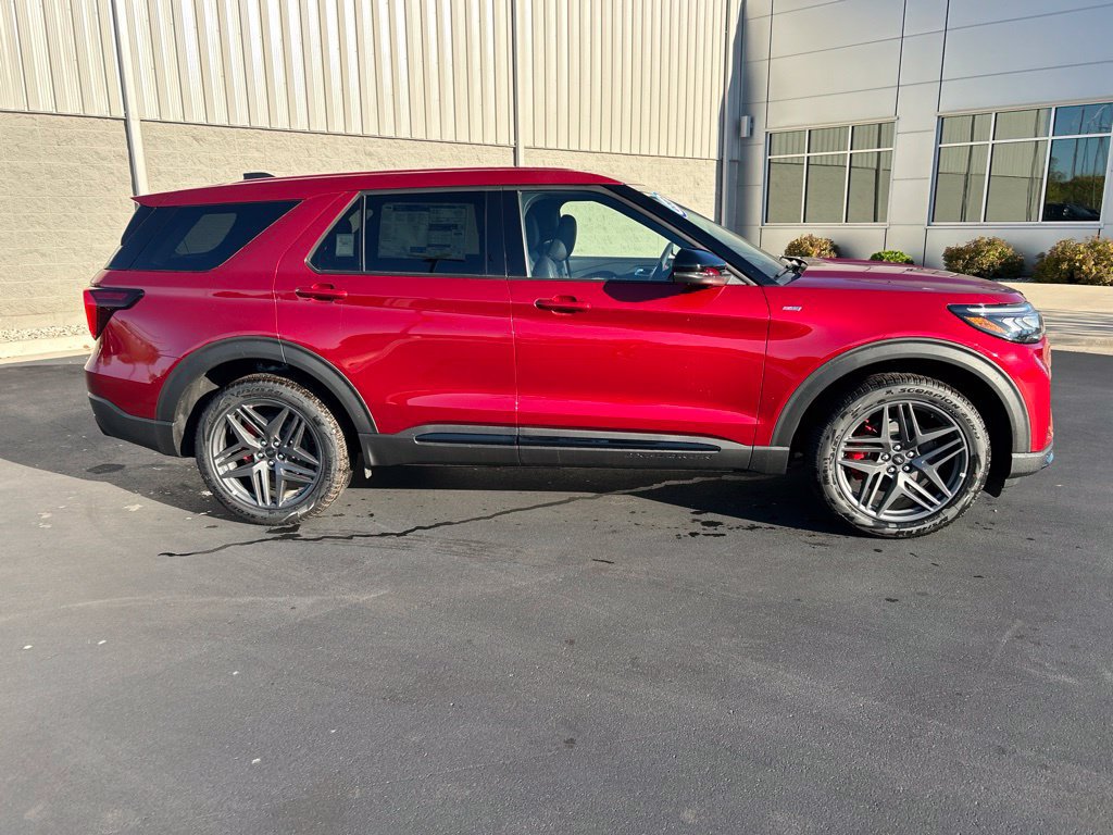 New 2027 Ford Explorer ST-Line w/ Premium Package AWD/4WD image 7