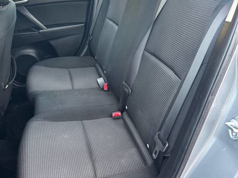 Used 2013 MAZDA MAZDA3 i Sport image 19