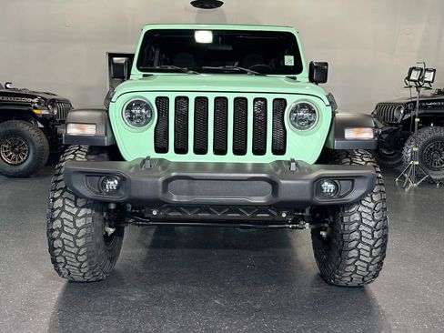 Used 2021 Jeep Wrangler Unlimited Sport image 3