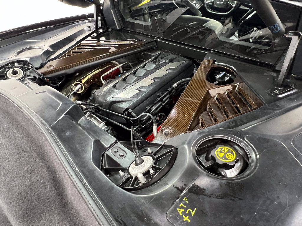 Used 2020 Chevrolet Corvette Stingray Premium Cpe w/ 3LT Preferred Equipment Group RWD image 33