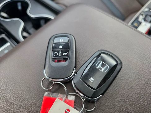 Used 2023 Honda Pilot Elite image 34