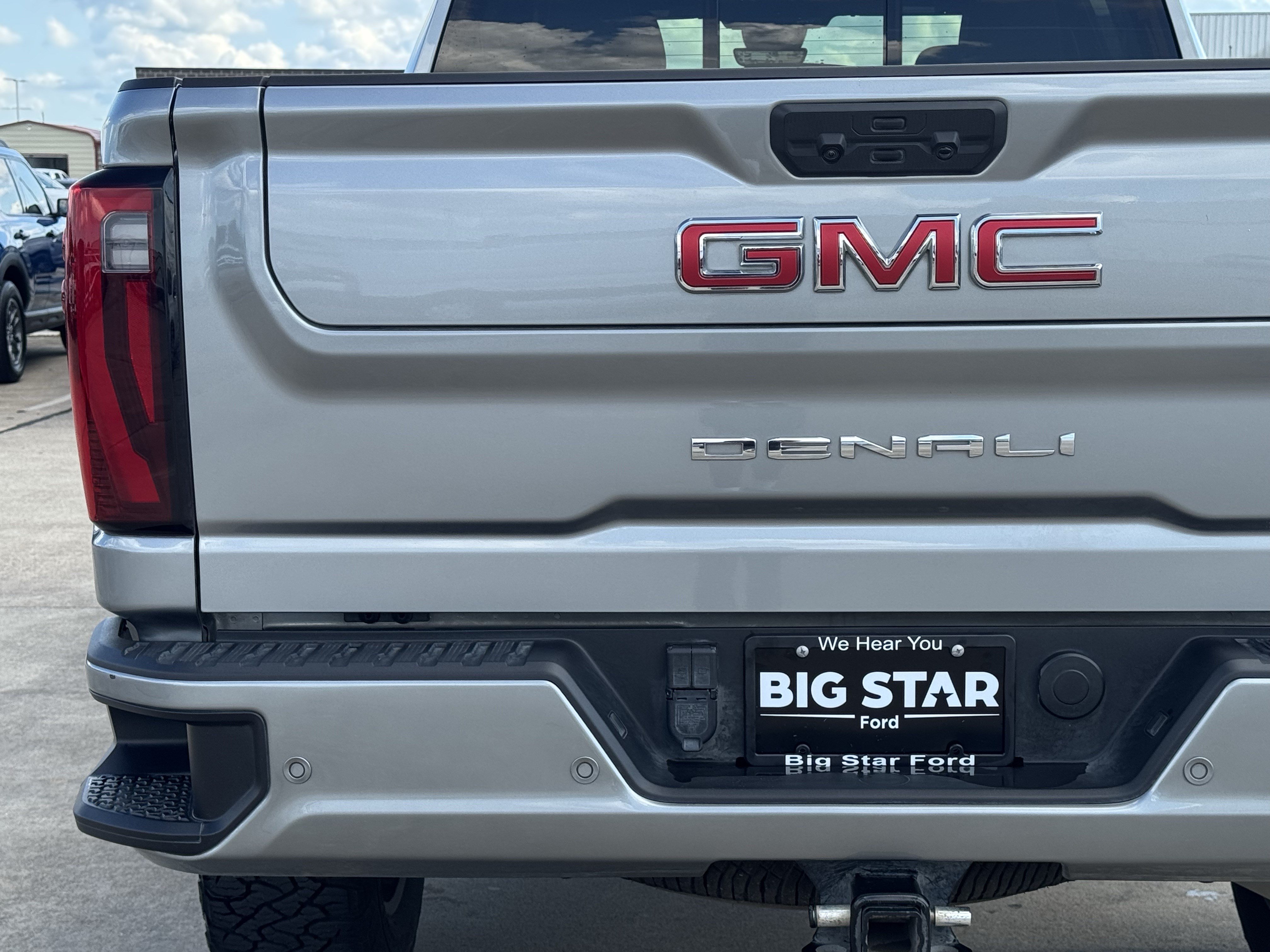 Used 2025 GMC Sierra 2500 Denali w/ Denali Reserve Package AWD/4WD image 10