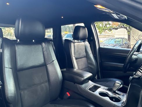 Used 2019 Jeep Grand Cherokee Laredo w/ Laredo X Package image 31