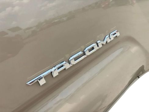 Used 2020 Toyota Tacoma 4x4 Double Cab image 9