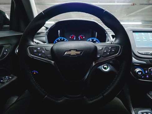 Used 2018 Chevrolet Equinox LT AWD/4WD image 23