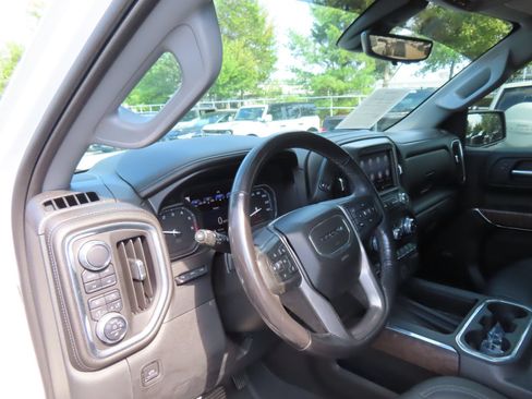 Used 2019 GMC Sierra 1500 Denali w/ Denali Ultimate Package AWD/4WD image 19