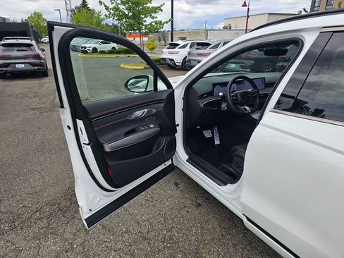 New 2026 Genesis GV70 3.5T Sport Advanced AWD/4WD image 20