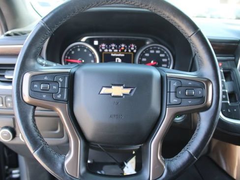 Used 2021 Chevrolet Suburban High Country RWD image 21