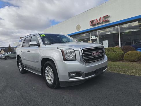 Used 2018 GMC Yukon SLT w/ Open Road Package image 1