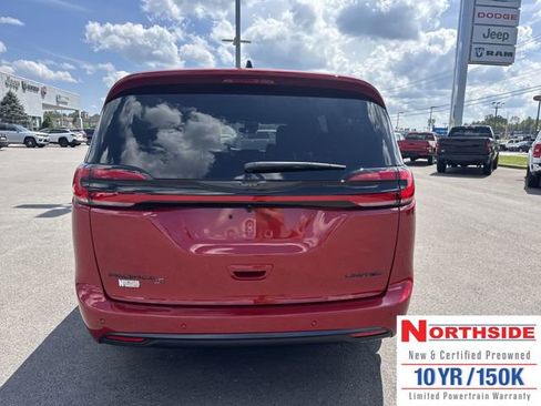 New 2026 Chrysler Pacifica Limited w/ Uconnect Theater Family Group image 7