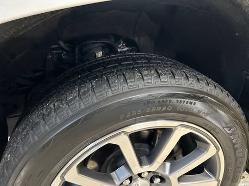 Used 2022 GMC Canyon Denali AWD/4WD image 12